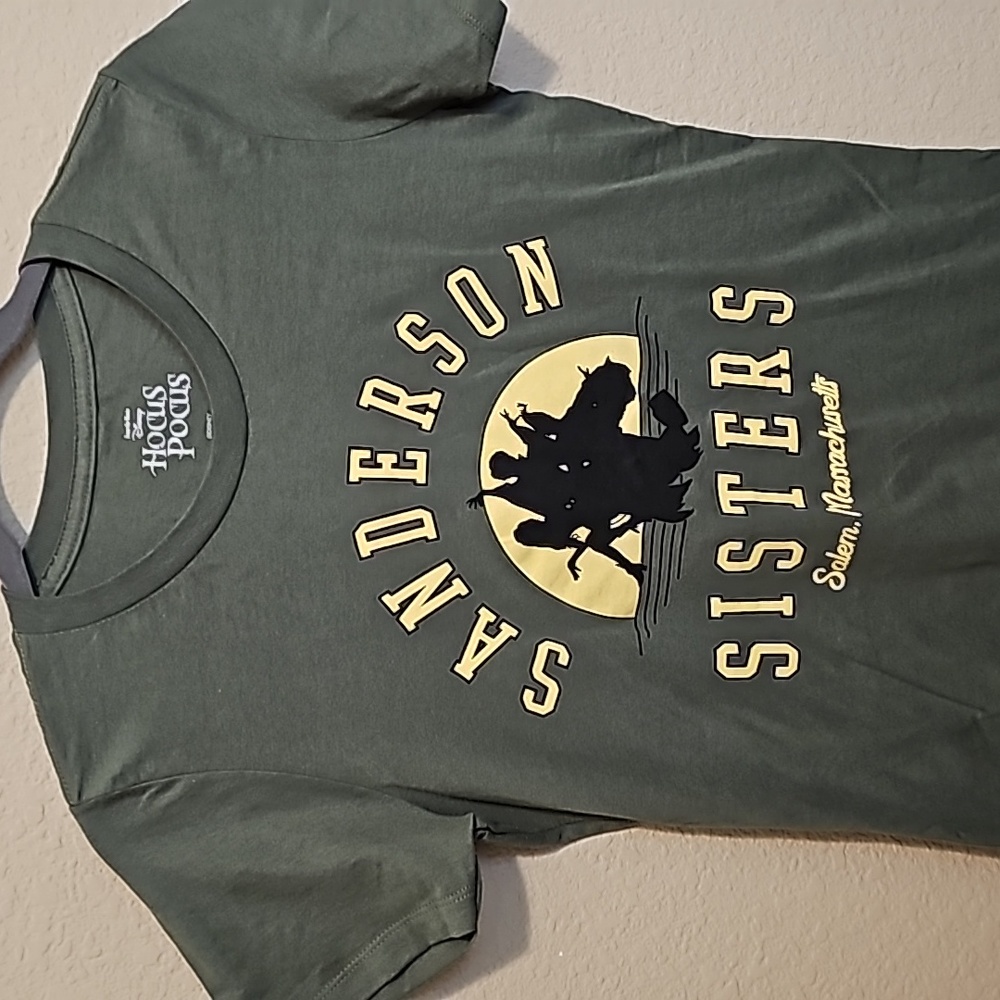 DISNEY TSHIRT